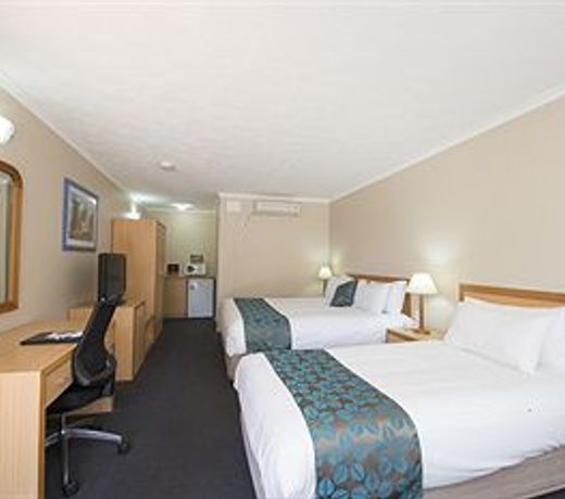 Harbour Sails Motor Inn