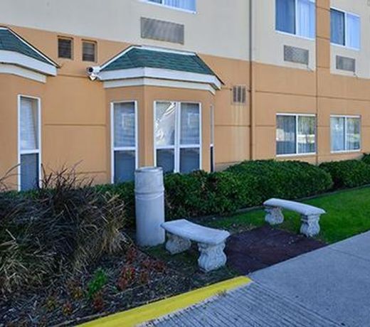 Comfort Suites North Dallas