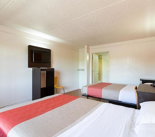 Motel 6-Dallas, TX - Market Center