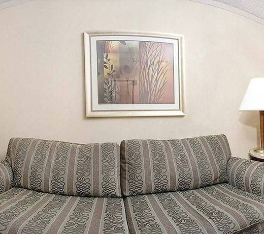 Embassy Suites by Hilton Dallas-Love Field