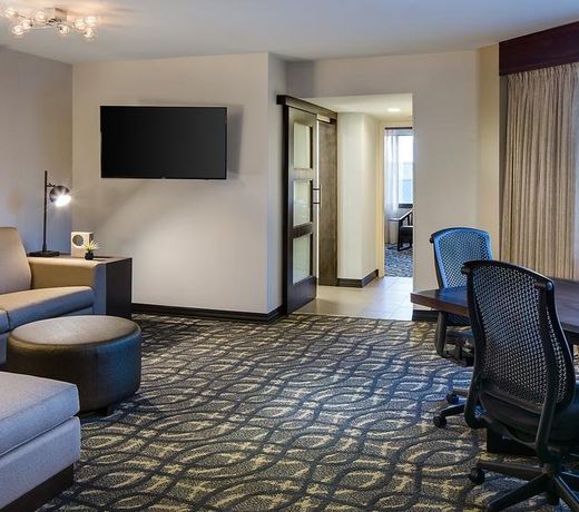 Embassy Suites by Hilton Dallas-Love Field