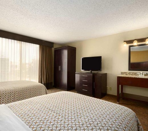 Embassy Suites Dallas - Market Center