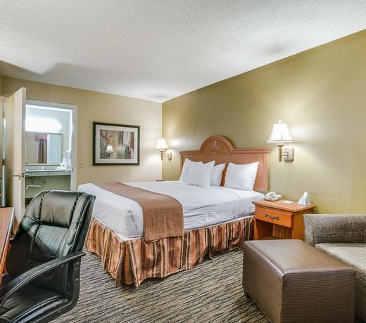 Quality Inn & Suites Dallas-Cityplace