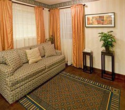 Sonesta Simply Suites Dallas Galleria