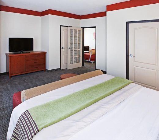 La Quinta by Wyndham Dallas Love Field