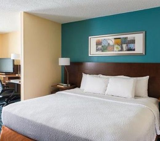 Fairfield Inn & Suites Dallas Park Central