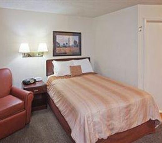 Sonesta Simply Suites Dallas Richardson