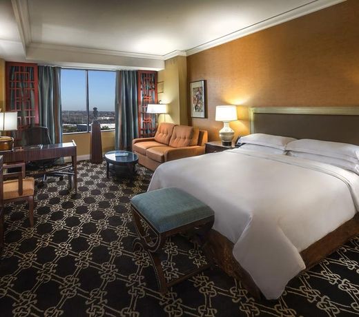 Hilton Anatole