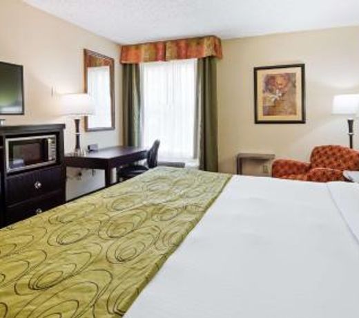 Best Western Plus Addison/Dallas Hotel
