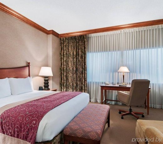 Hilton Dallas Lincoln Centre