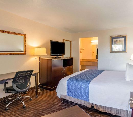 Rodeway Inn Phoenix North I-17