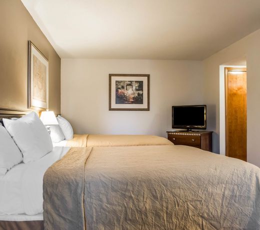 QUALITY SUITES