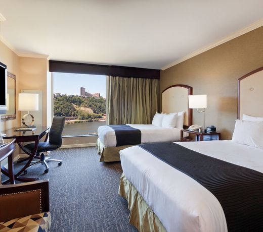 Wyndham Grand Pittsburgh