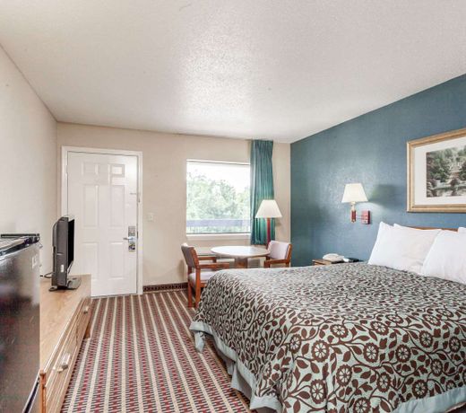 Days Inn by Wyndham Nashville N Opryland/Grand Ole Opry