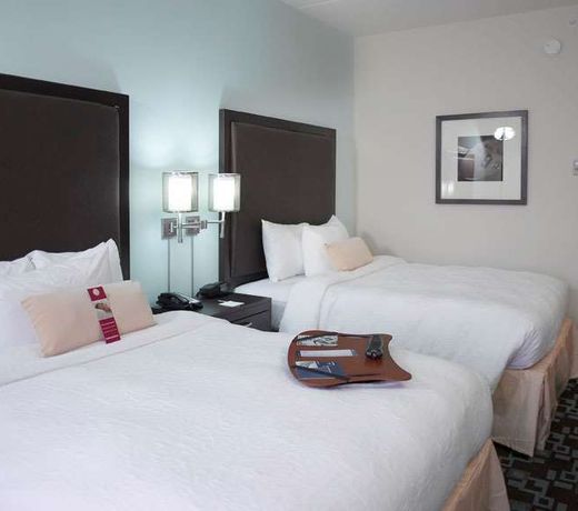 Hampton Inn & Suites Nashville at Opryland