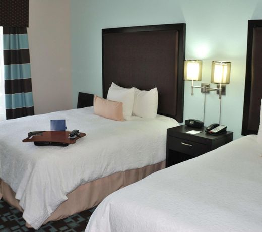 Hampton Inn & Suites Nashville at Opryland