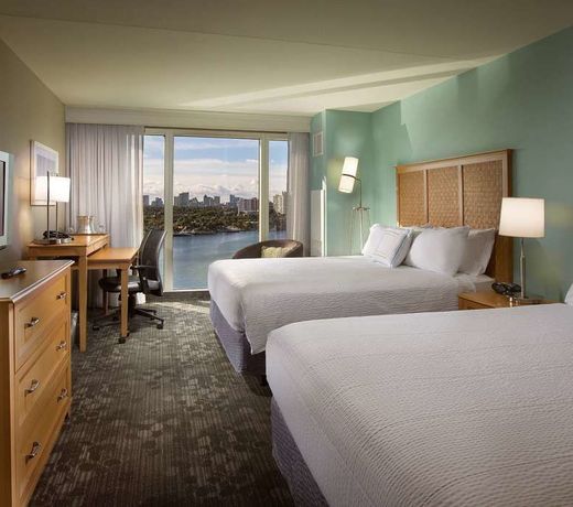 Courtyard by Marriott Fort Lauderdale Beach