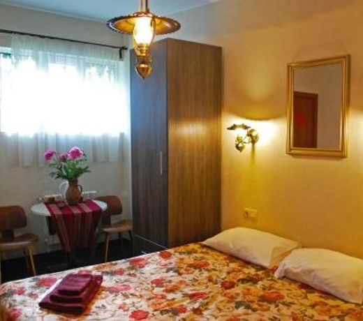 Hotel Hata