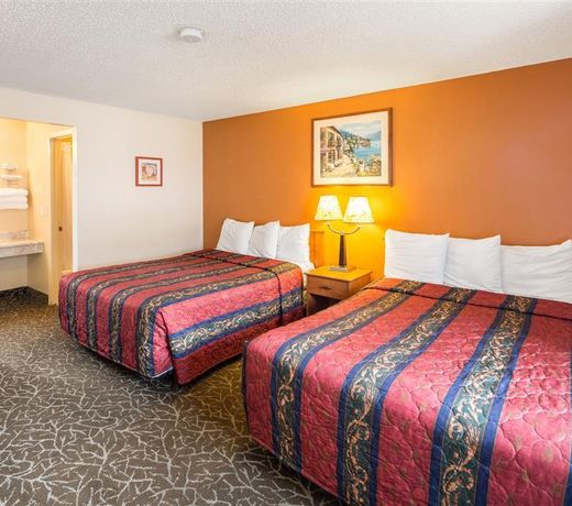 Howard Johnson by Wyndham Spokane