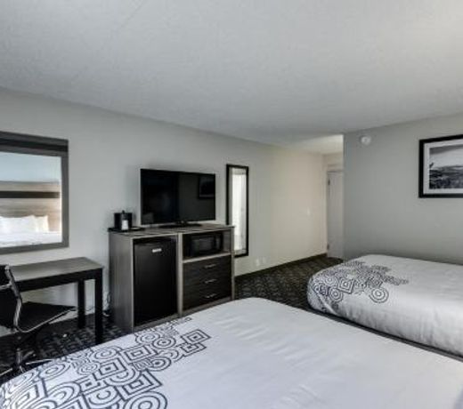 Days Inn & Suites by Wyndham Spokane