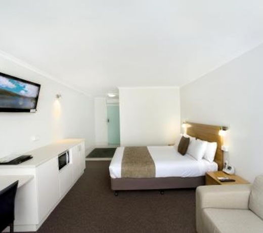 Admiralty Inn
