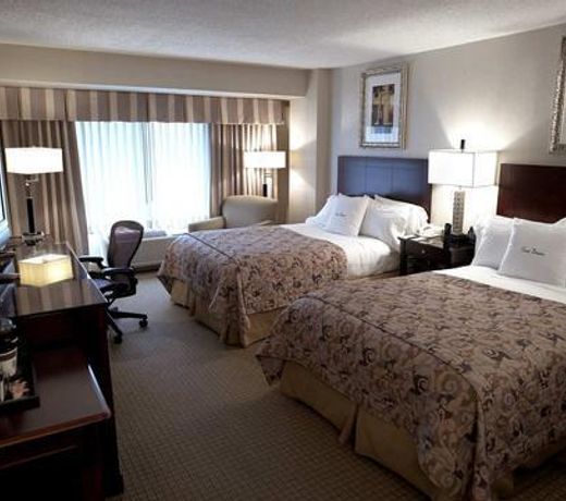DoubleTree by Hilton Charlotte Airport