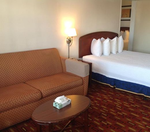 Eunice Plaza Motel