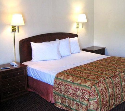 Charlotte Express Inn