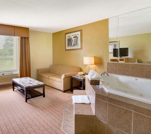 Baymont by Wyndham Charlotte-Airport Coliseum