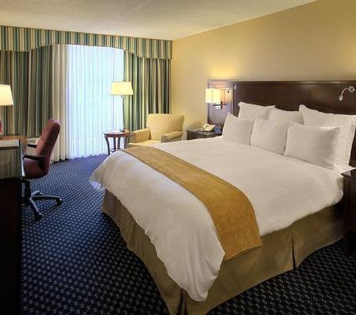 Sonesta Charlotte Executive Park
