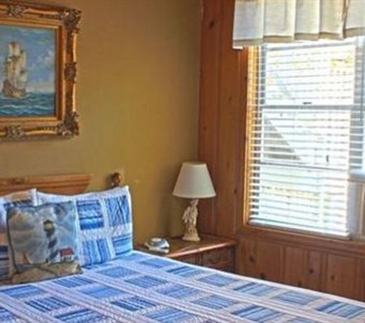 AUGUST SEVEN INN
