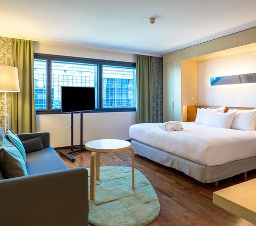 Hilton Helsinki Airport