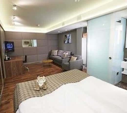 GLO Hotel Airport