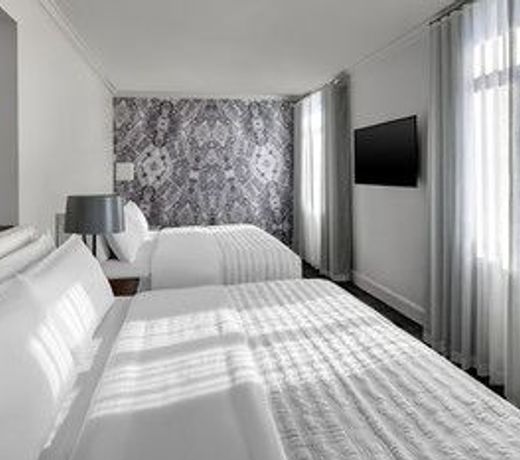 Le Meridien Indianapolis