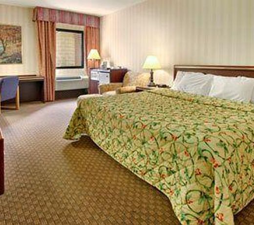 Days Inn & Suites by Wyndham Northwest Indianapolis