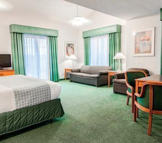 La Quinta Inn by Wyndham Indianapolis Airport Lynhurst
