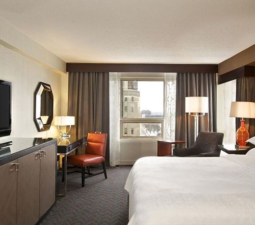 Sheraton Indianapolis City Centre Hotel