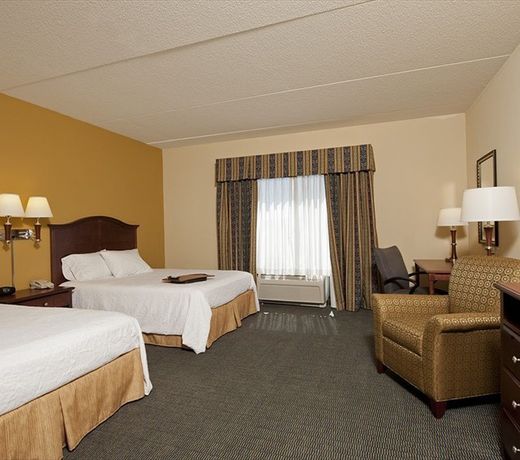 Hampton Inn & Suites Indianapolis-Airport
