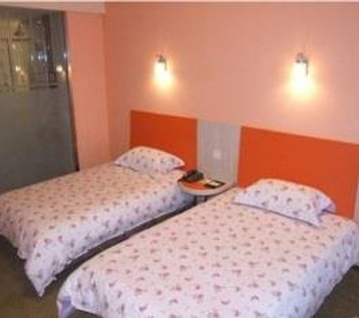 MOTEL168 YIBIN FAZHAN ROAD INN