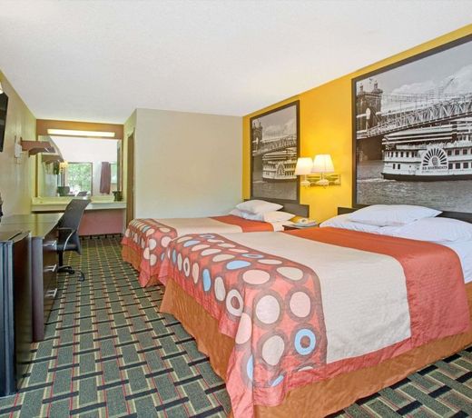 Super 8 by Wyndham Cincinnati OH