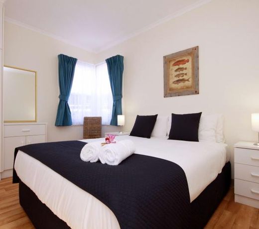 Forster Holiday Village
