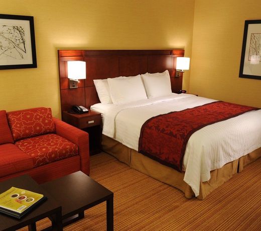 Fairfield Inn & Suites by Marriott Albany Airport