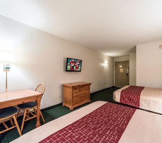 Red Roof Inn & Suites Knoxville East