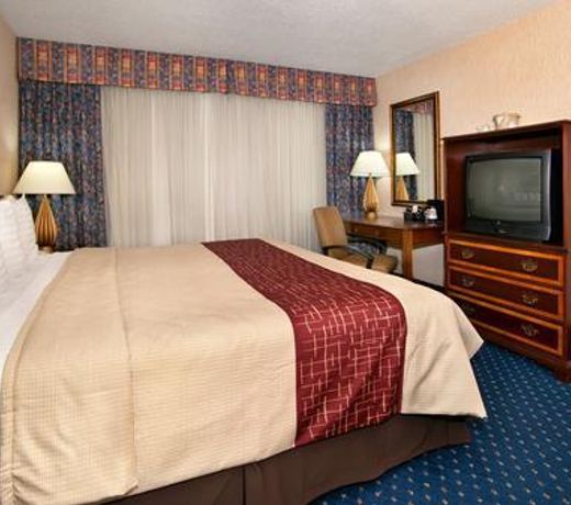 Red Roof Inn Knoxville Central â Papermill Road