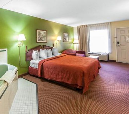 Travelodge by Wyndham Knoxville East