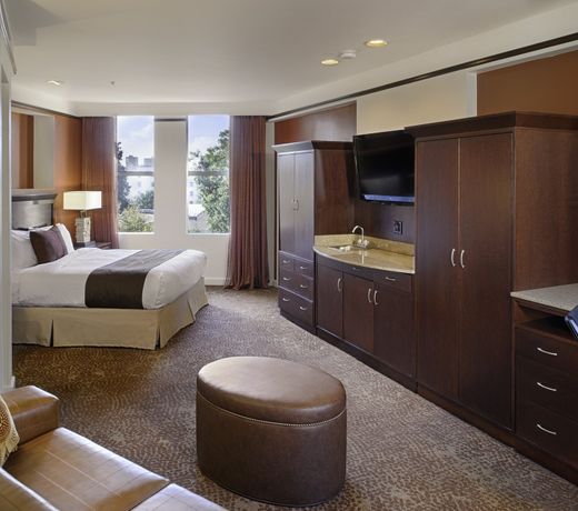 The Emily Morgan Hotel - A DoubleTree by Hilton