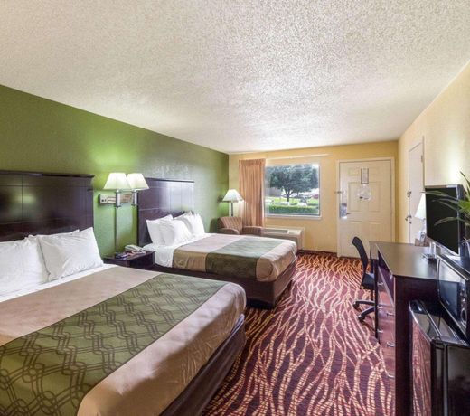 Econolodge Inn & Suites Downtown Northeast