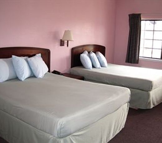 Pinn Road Inn and Suites Lackland AFB and Seaworld