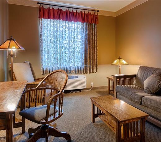 Best Western Plus Sunset Suites Riverwalk