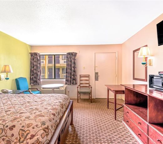 OYO Hotel San Antonio East